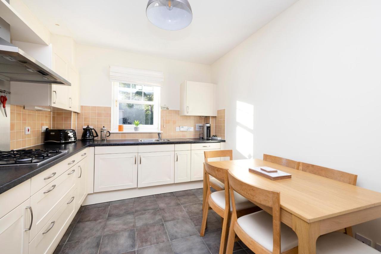 Joivy Modern Flat With Free Parking Apartment Edinburgh Exterior photo