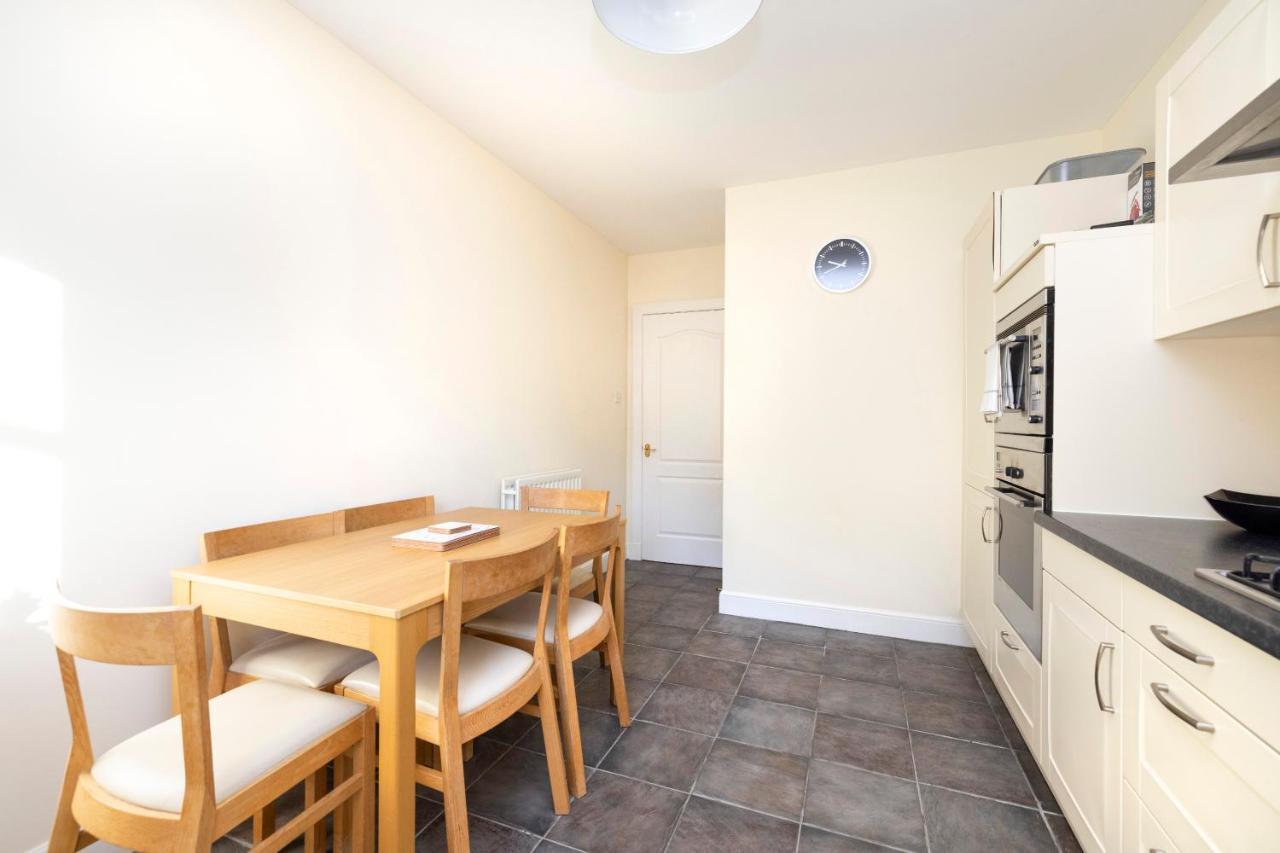 Joivy Modern Flat With Free Parking Apartment Edinburgh Exterior photo