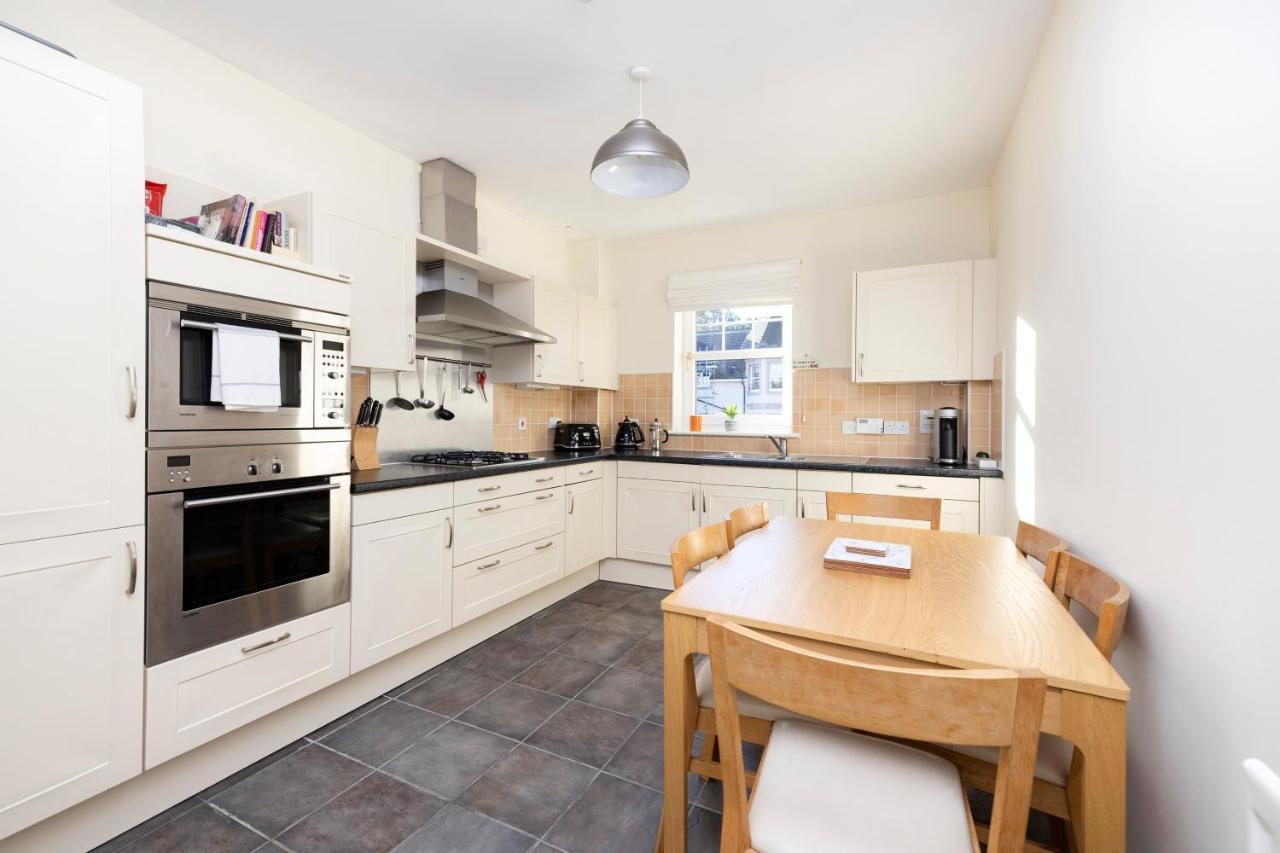 Joivy Modern Flat With Free Parking Apartment Edinburgh Exterior photo